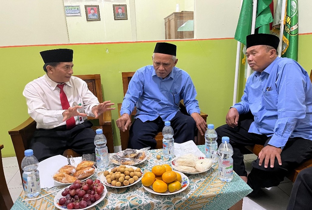 Membongkar Permasalahan Lembaga Pendidikan Menuju Kejayaan