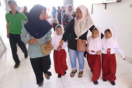 Mengembalikan Kepercayaan Masyarakat terhadap Sekolah  di Era Persaingan Pendidikan